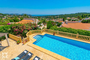 Villa Perla by Abahana Villas